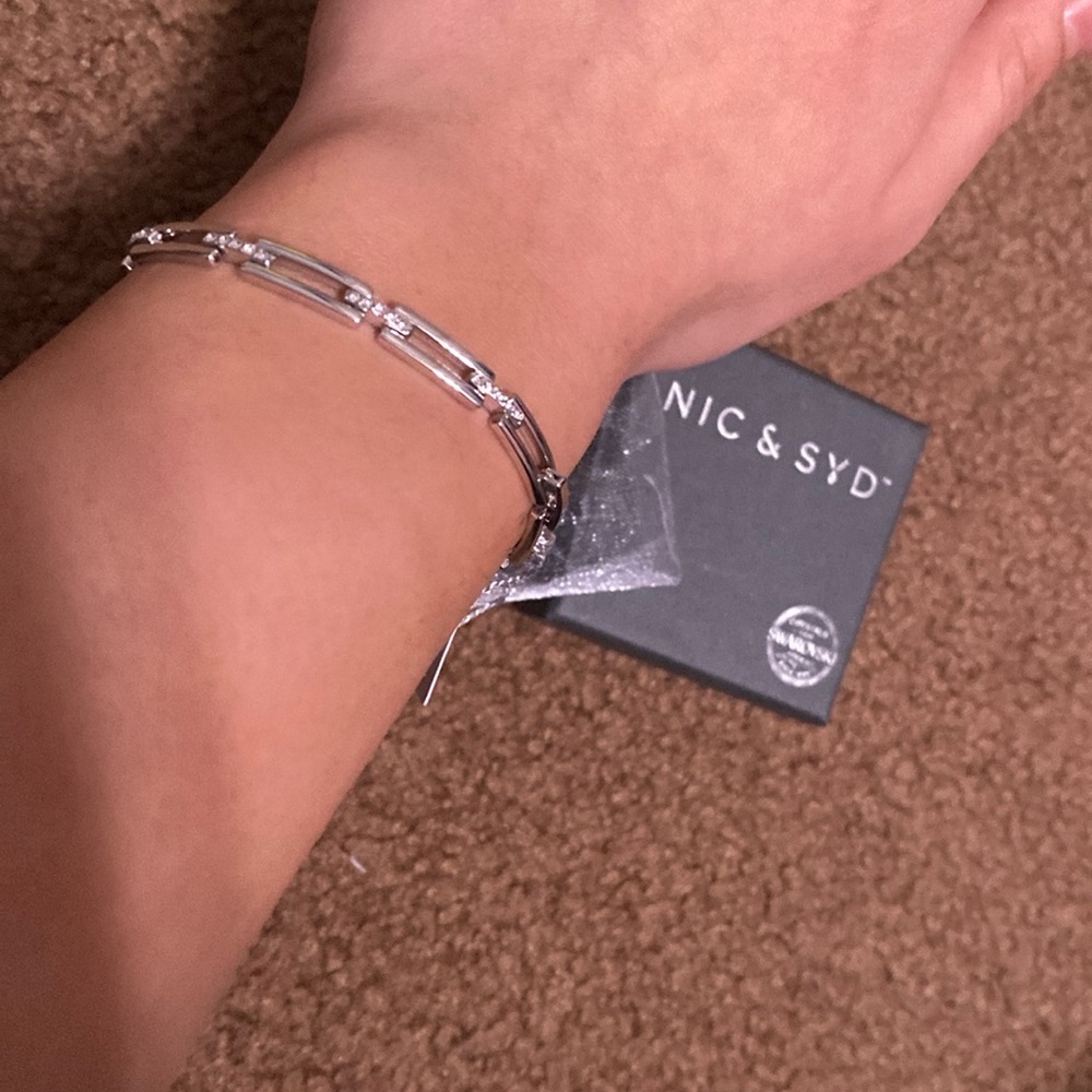 NIC & SYD Swavorski paper clip bracelet